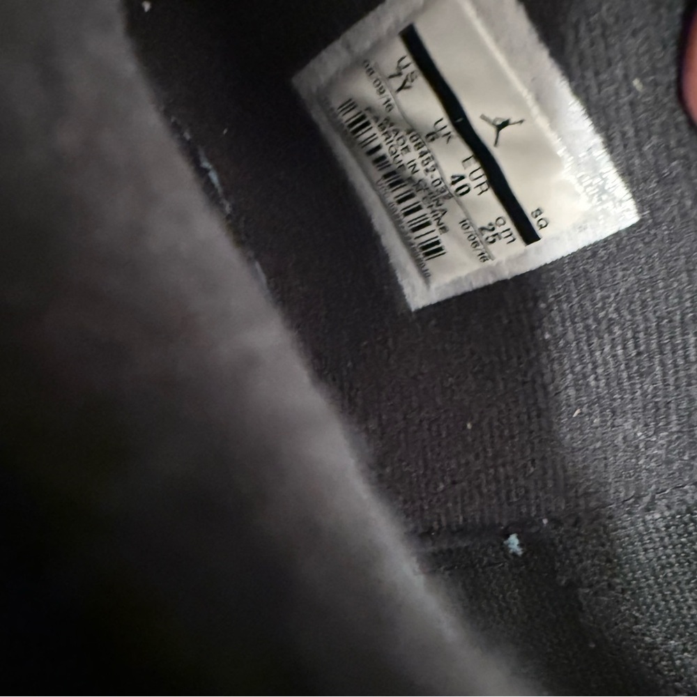 jordan 4s pure money - Picture 3 of 3